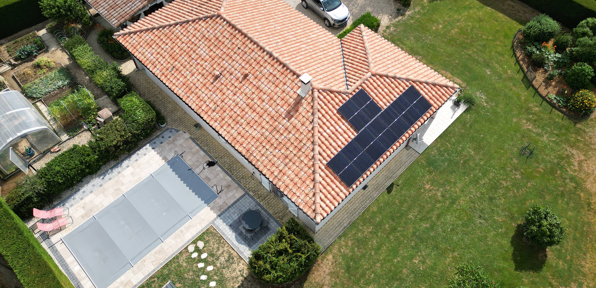 installation 3kwc en autoconsommation revente de surplus panneaux mylight 330 wc avec micro-onduleurs iq8+